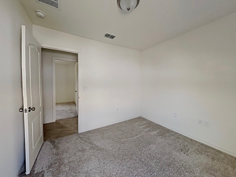 Building Photo - 4600 Glencrest Loop