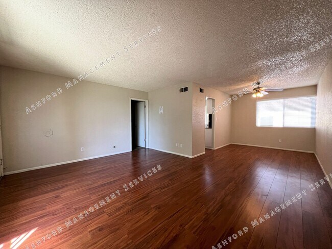 Building Photo - 7141 N 16th St