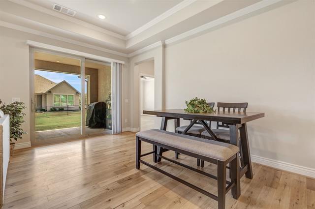 Building Photo - 9625 Heartwood Dr