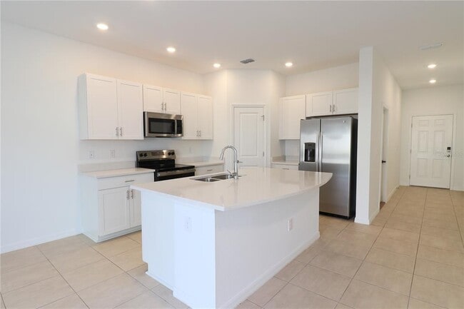 Building Photo - 2208 Paravane Wy