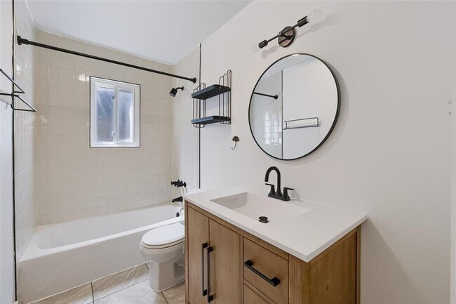 Building Photo - 5710 Breezewood Dr