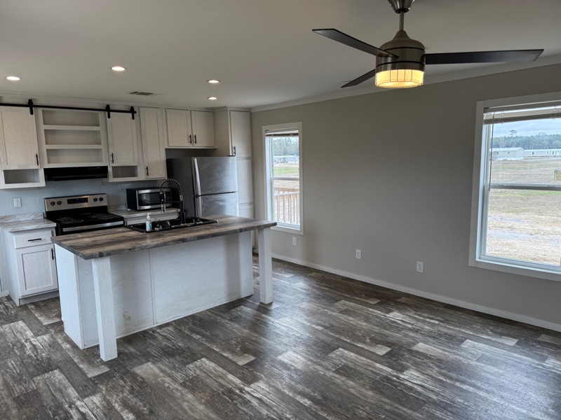 Building Photo - 3950 LA-134