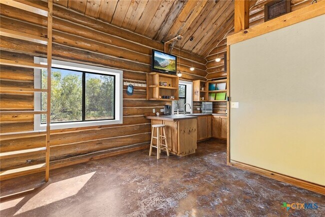 Building Photo - 218 Alexandra Ln