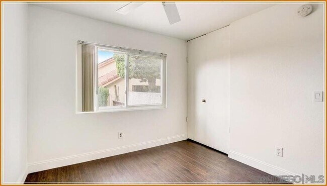 Building Photo - 10456 La Morada Dr