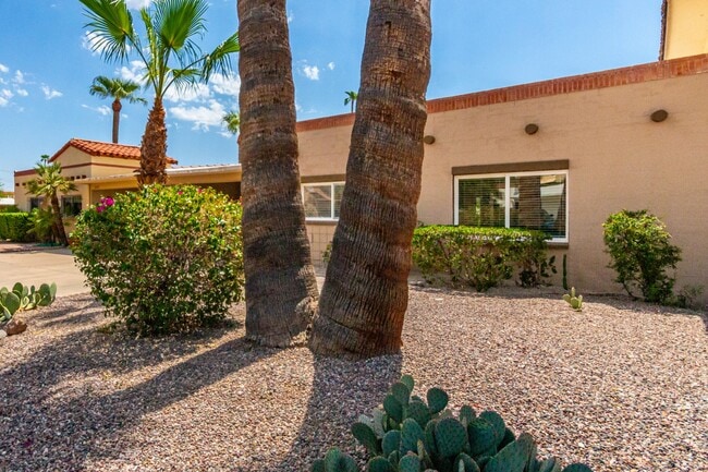Building Photo - 2 Bedroom remodeled home in 55+ community ...