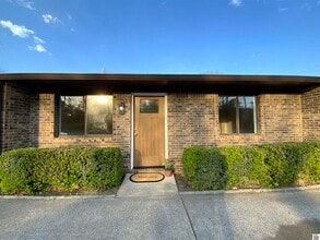 Building Photo - 200 N 31st St