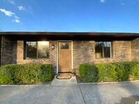 Building Photo - 200 N 31st St