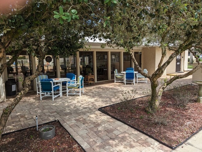 Building Photo - Great 2 bedroom 2 bathroom condo in DeLand...