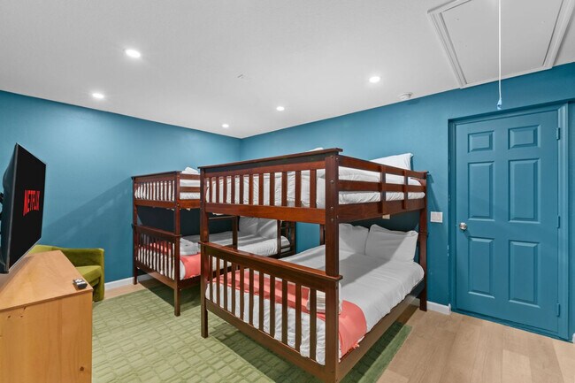 Building Photo - 109 Lake Judy Lee Dr