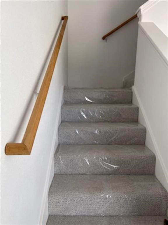 Building Photo - 141 Everest Cove