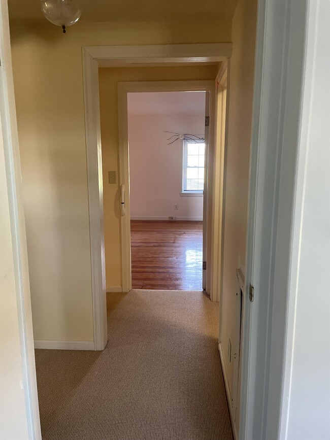 Building Photo - 7020 Brown Rd