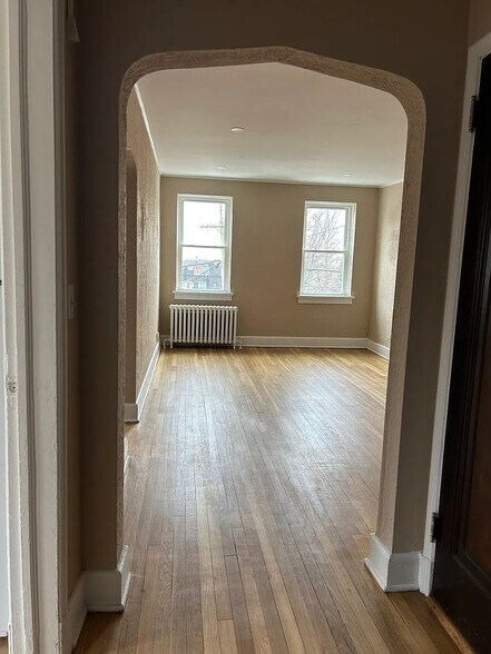 Building Photo - 143 Prospect Ave