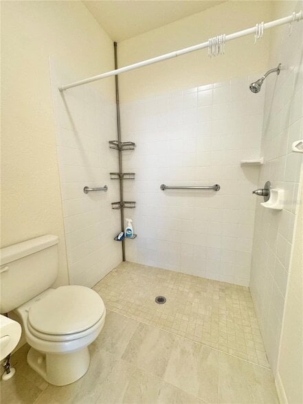 Building Photo - 1632 Linz Ct