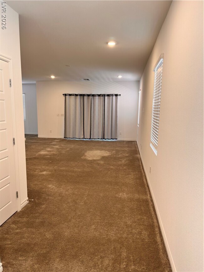 Building Photo - 4487 Sawyer Rdg St