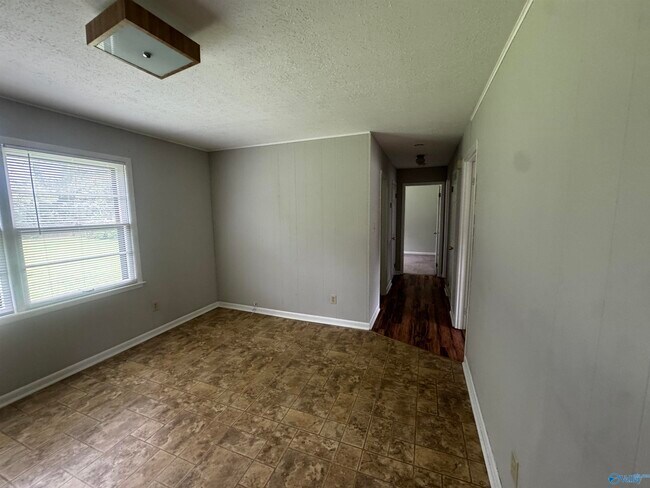 Building Photo - 109 Carol Dr