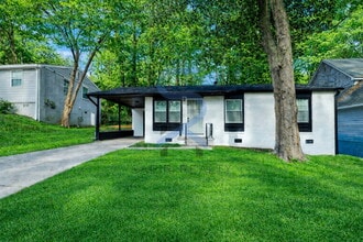 Building Photo - Move-In Ready All-Electric 3BR in Desirable Carroll Heights