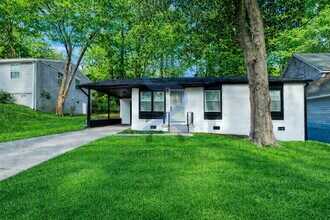 Building Photo - Your Carroll Heights Retreat – 3BR Home with Big Backyard Appeal