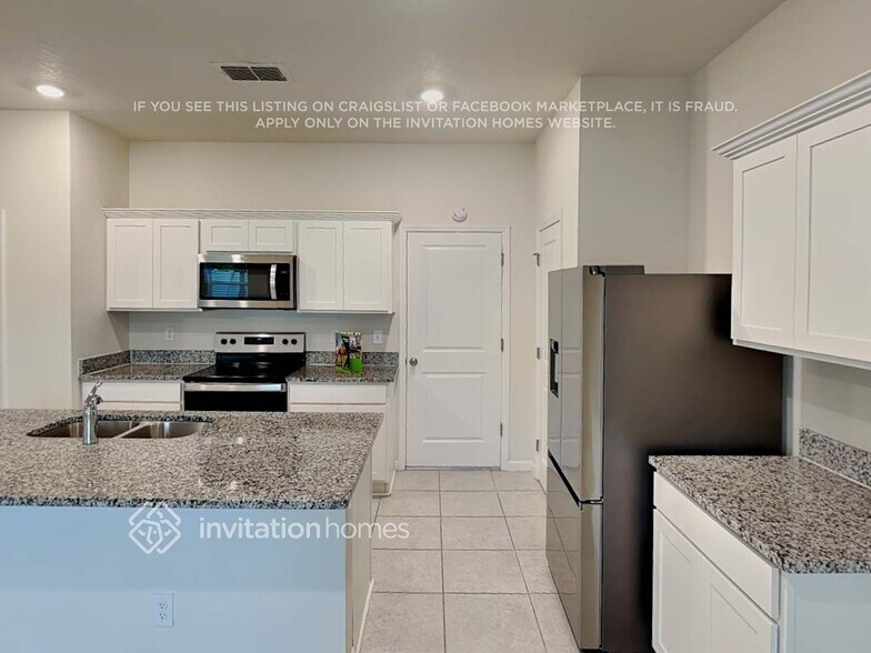 Building Photo - 2344 Litchfield Lp