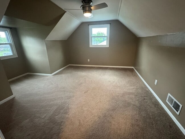 Building Photo - Sunny, Modern Mid-Century Cape 4 BR Spacio...