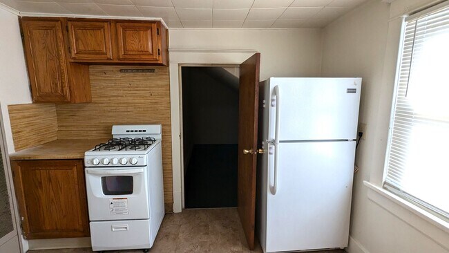 Building Photo - 2901 Temple St