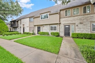 Building Photo - 6652 Montauk Dr