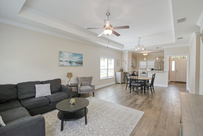 Building Photo - 2282 Hunters Moon Trail