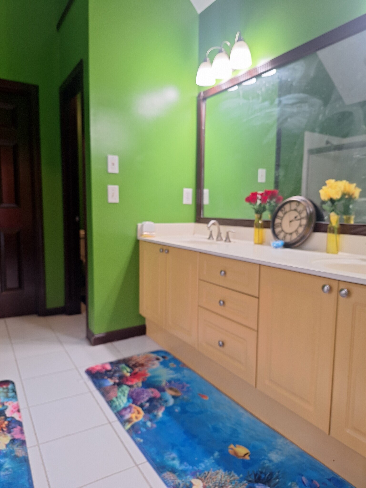 Building Photo - 100 Sunvalley Dr