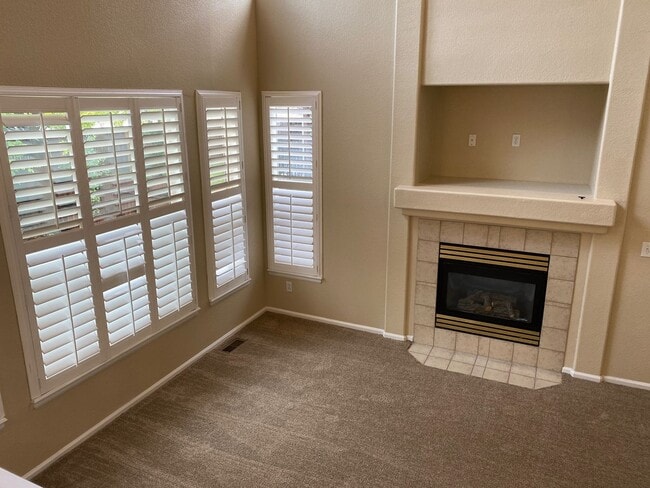 Building Photo - Wonderful Home in Parker