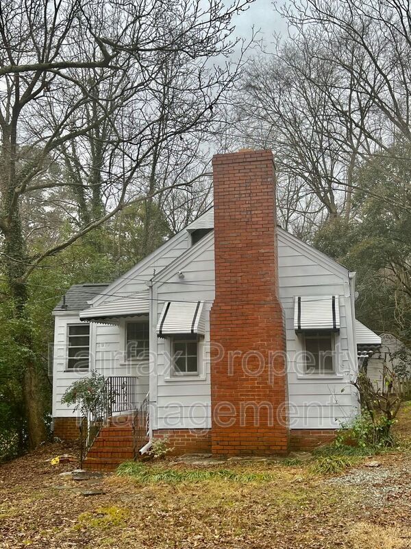 Primary Photo - 2019 Wa Wa Ave