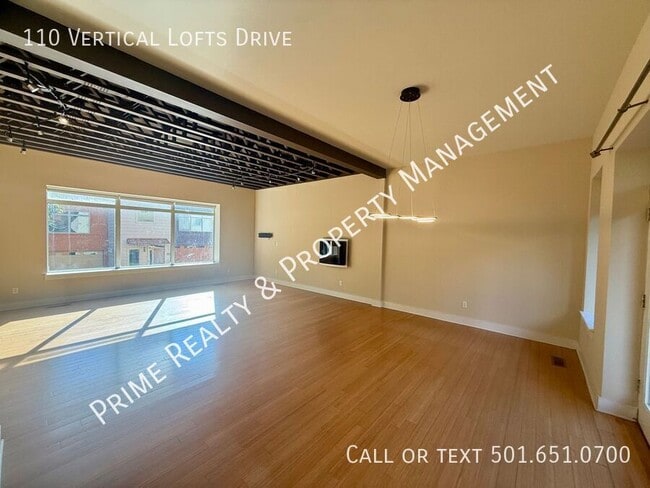 Building Photo - 110 Vertical Lofts Dr