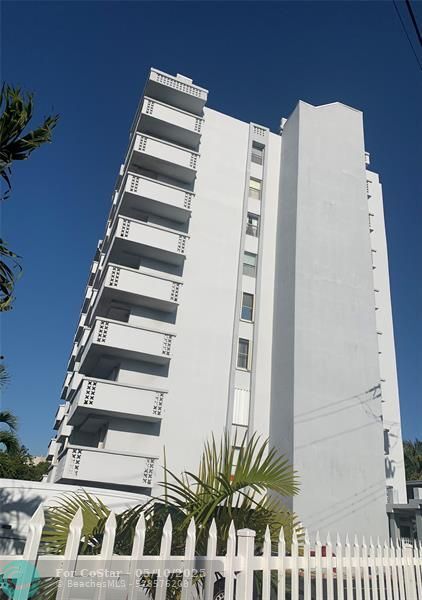 Building Photo - 7118 Bonita Dr