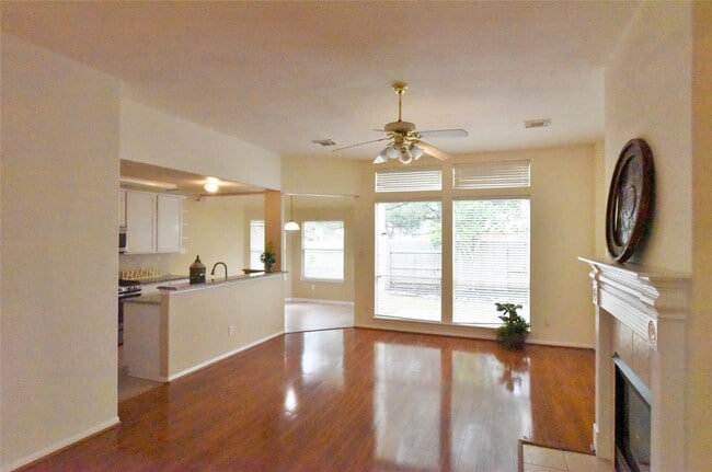 Building Photo - 1210 Ivory Meadow Ln