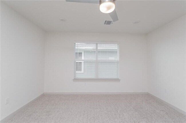Building Photo - 10817 Tildon Ave