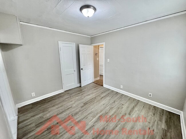Building Photo - 3472 Hadley Rd