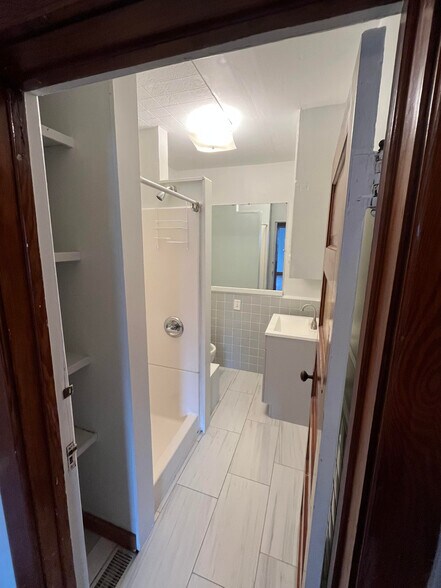 Bathroom 1 - 430 N 25th St