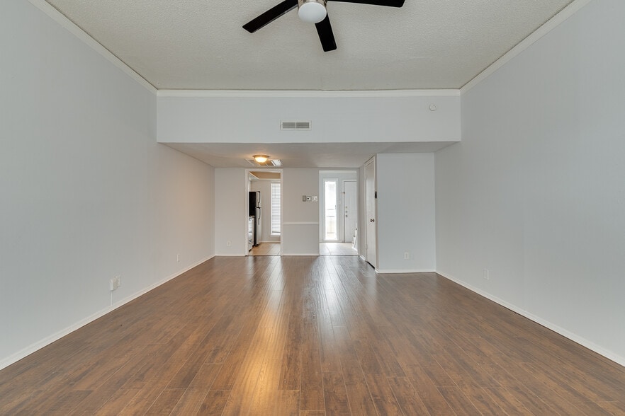 Building Photo - 4330 Bowser Ave