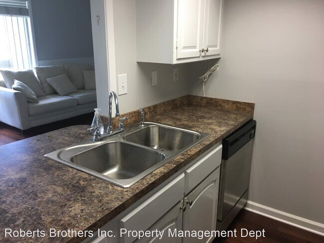 Building Photo - 1 br, 1 bath House - 2066 Sea Cliff Drive