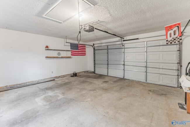 Building Photo - 1200 Catskill Cir SE