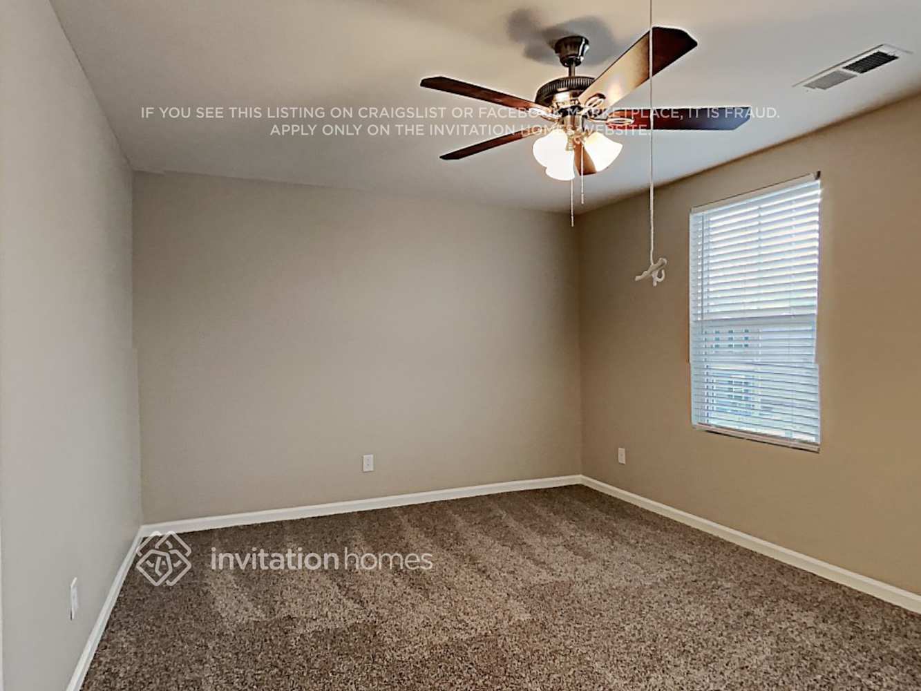Building Photo - 2401 Everton Cir SE
