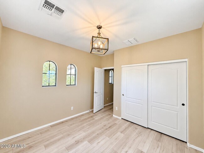 Building Photo - 27277 N 86th Ave