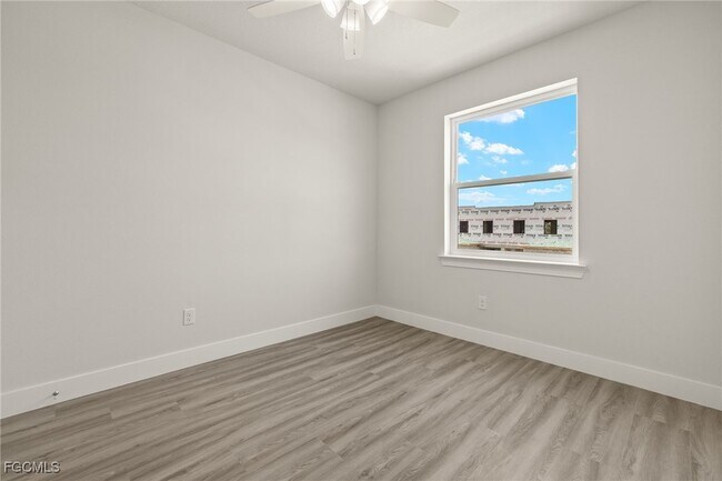 Building Photo - 14985 Sunset Eve Lp