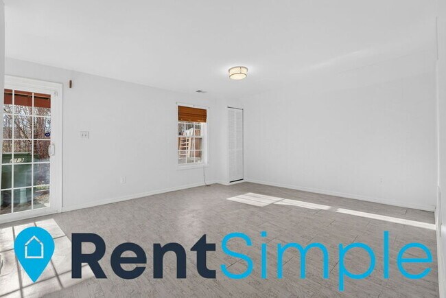 Building Photo - 13136 Ashnut Ln