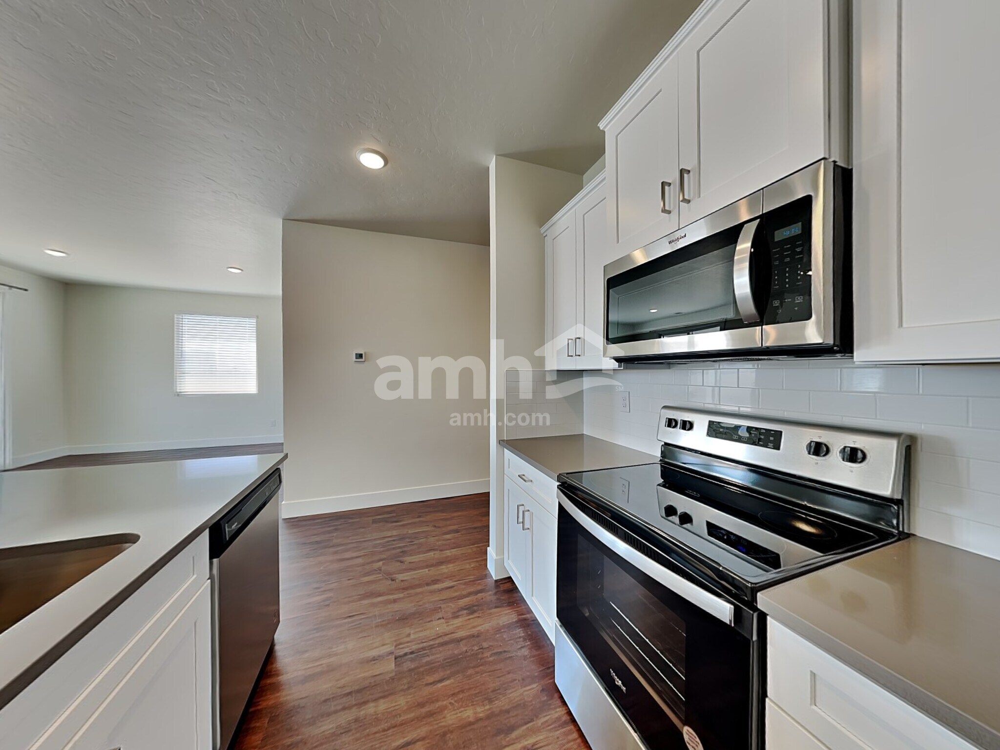 Building Photo - 9396 W Shumard St