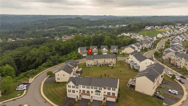 Building Photo - 356 Sunrise Dr