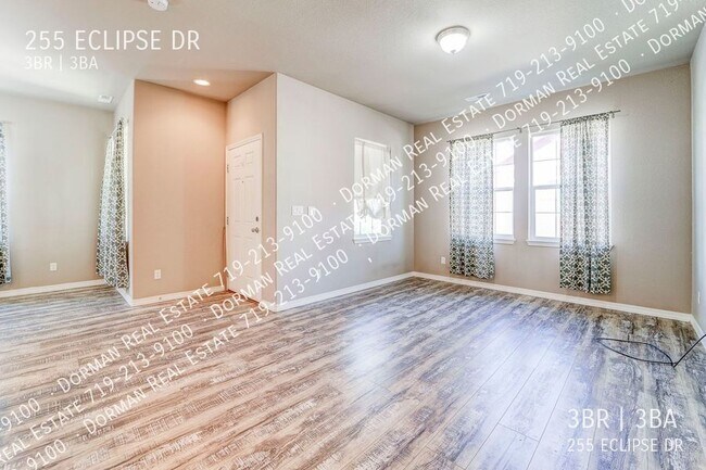 Building Photo - 255 Eclipse Dr