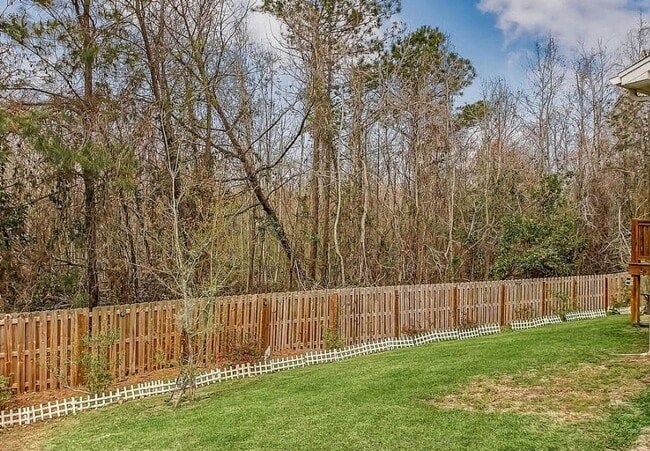 Building Photo - Bradley Point