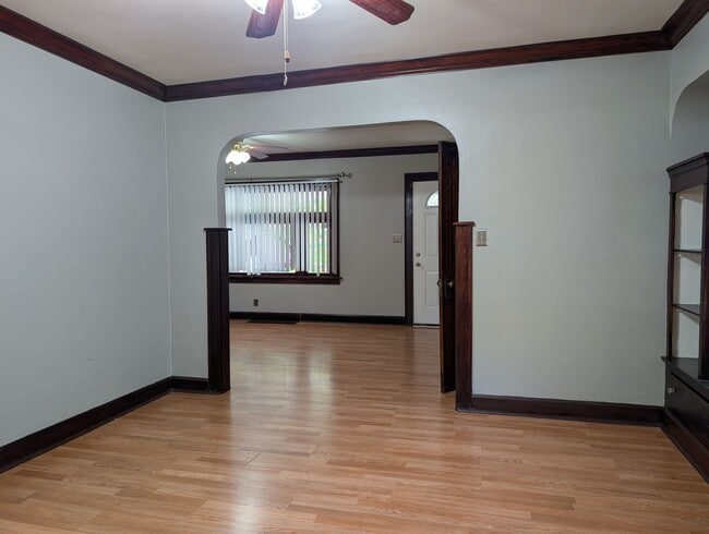 Building Photo - 3458 W 136th St