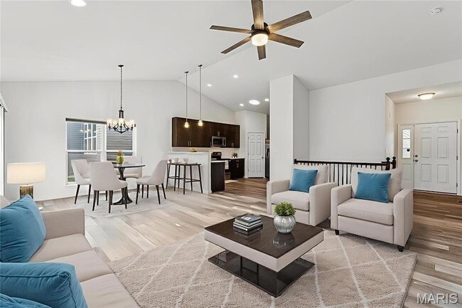 Building Photo - 168 Hidden Bluffs Dr