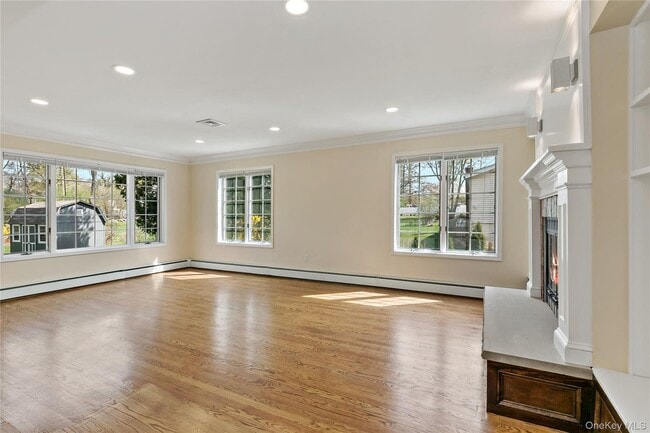 Building Photo - 830 Barberry Rd