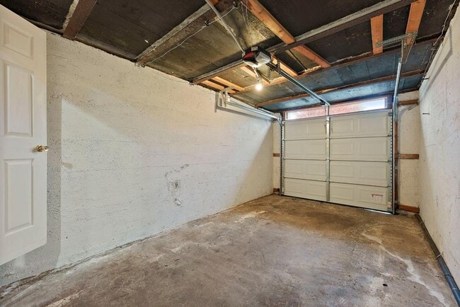 Building Photo - Charming Corner-Lot Tacoma Home with Huge ...